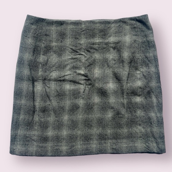 Banana Republic Grey Houndstooth Wool Mini Skirt - Picture 1 of 11